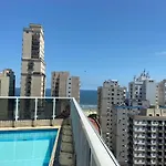 Flat em Santos SP - Bairro do Gonzaga - Acomoda até 2 hóspedes